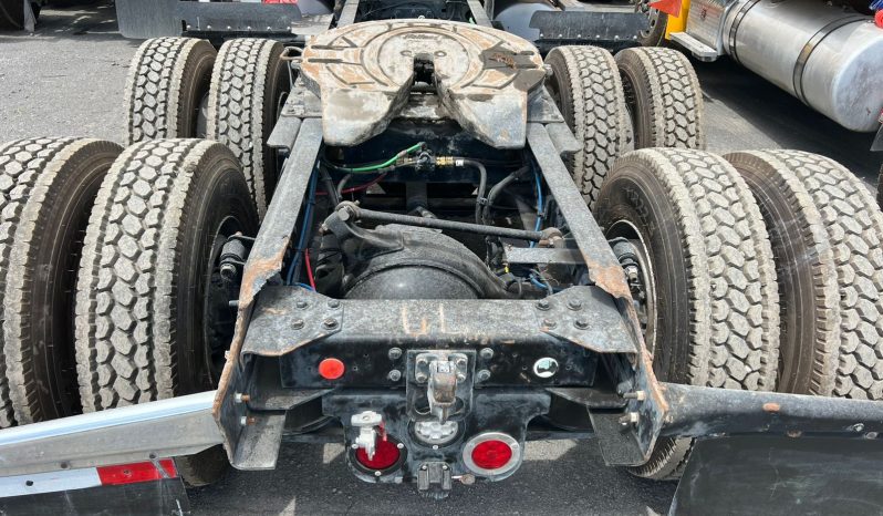 Cascadia 2017 fierros grandes full