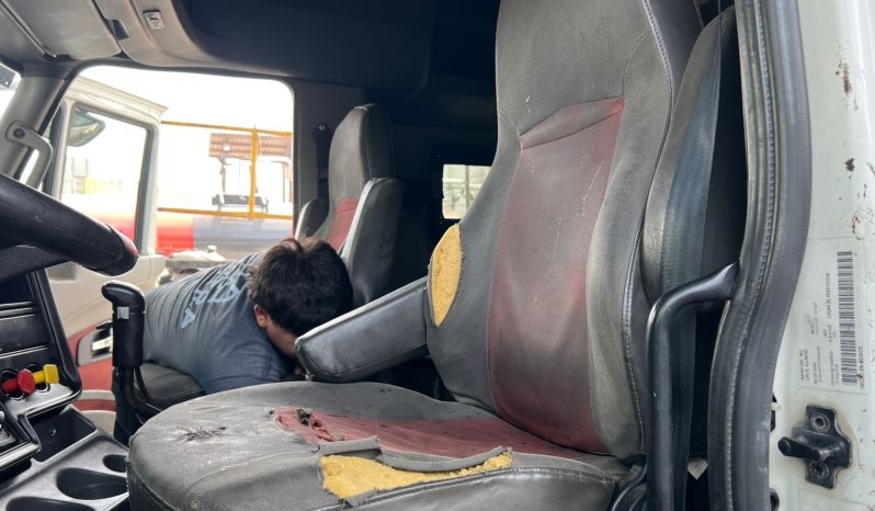 International Prostar 2017 fierros grandes full