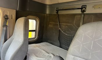 Cascadia 2017 fierros grandes full