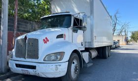 Torton Kenworth 2014 caja  28 pies