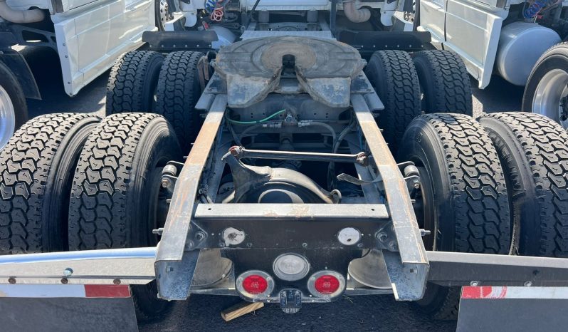 Cascadia 2016 fierros medianos full