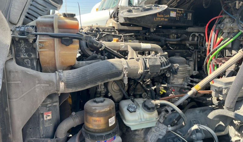 Cascadia 2016 fierros medianos full