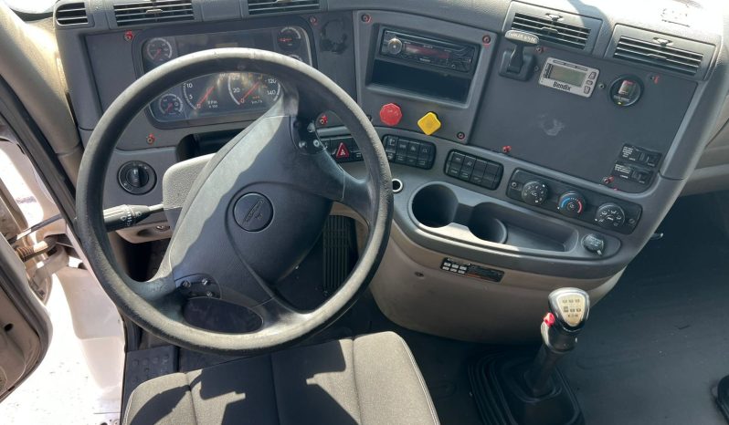 Cascadia 2016 fierros medianos full