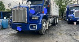 Kenworth Volteó 14 metros