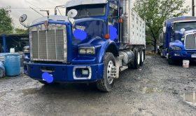 Kenworth Volteó 14 metros