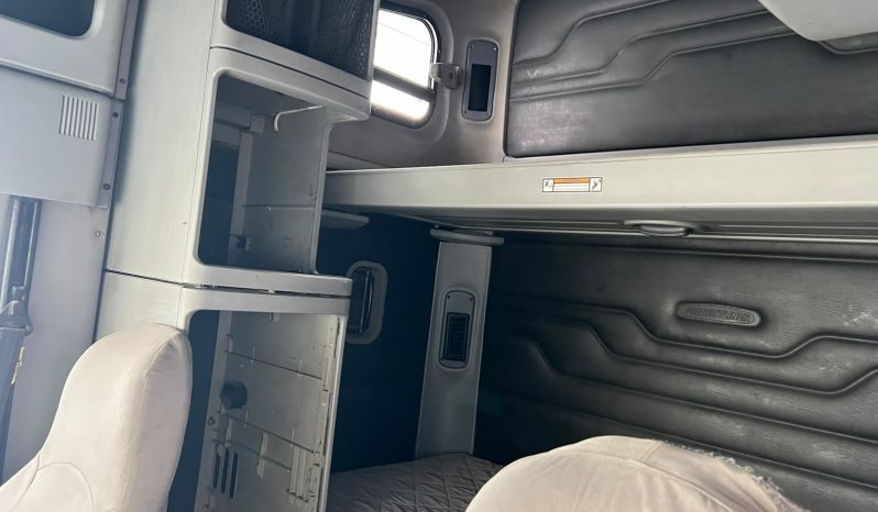 Freightliner Columbia 2006 fierros chicos full